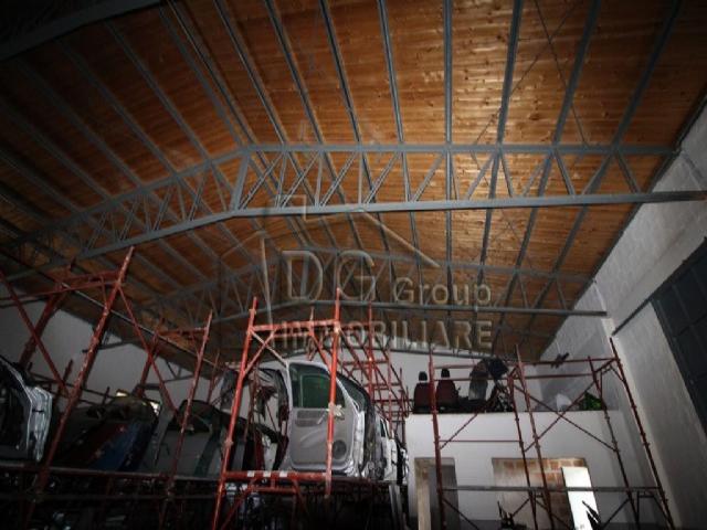 Case - Magazzino agricolo con terreno