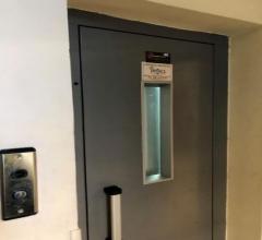 Appartamenti in Vendita - Appartamento 5 vani posto al piano sesto
