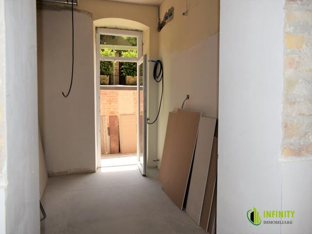 Case - Appartamento ristrutturato 80mq zona centro con terrazzo