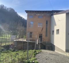 Case - Casa semindipendente con giardino e terrazzo in centro