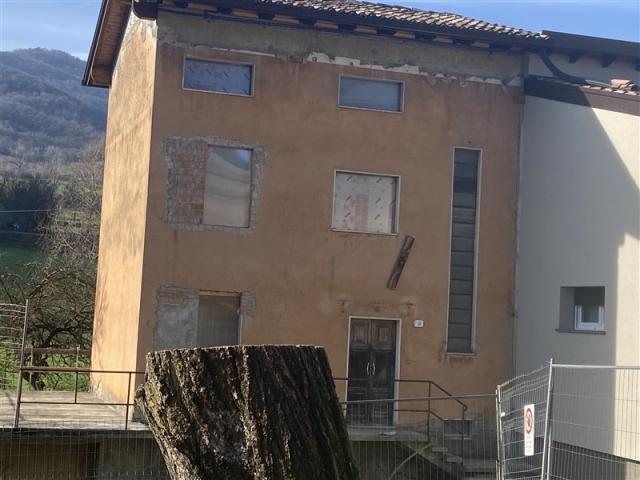 Case - Casa semindipendente con giardino e terrazzo in centro