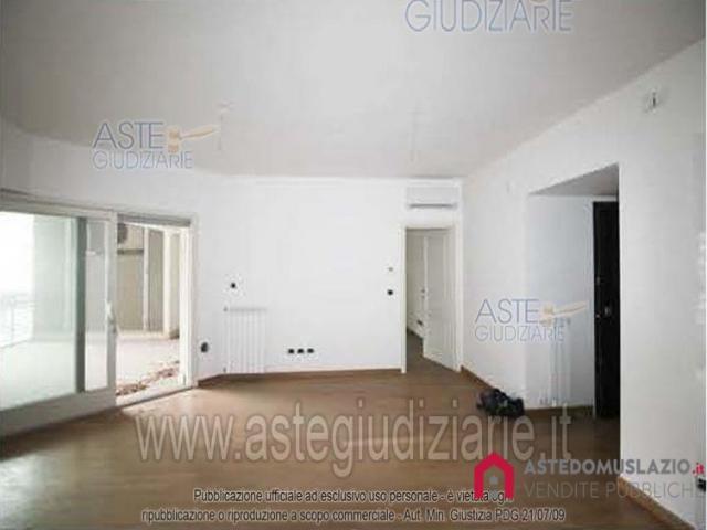 Case - Appartamento via portuense n° 101 roma