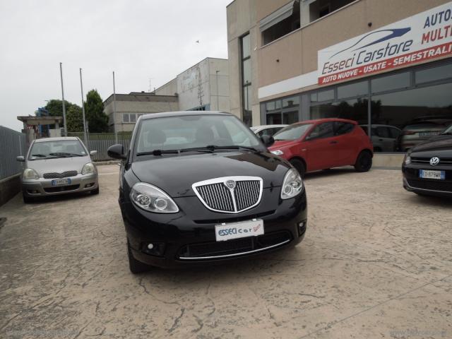 Auto - Lancia ypsilon 1.3 mjt 75 cv platinum