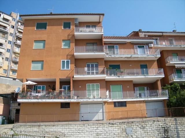 Appartamenti in Vendita - Appartamento in vendita a chieti villa comunale