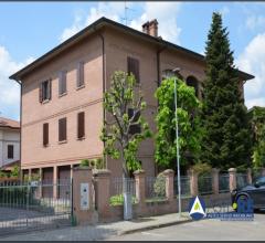 Case - Appartamento  p.2  via g. saragat 18, castelfranco emilia