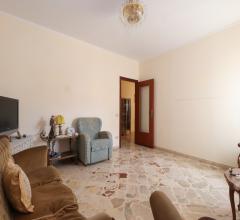 Appartamenti in Vendita - Zona oreto - trilocale piano alto.