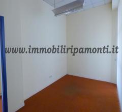 Appartamenti in Vendita - Negozio in affitto a lecco