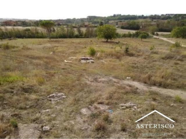 Case - Terreno parzialmente edificabile - strada dei corbari - perugia (pg)