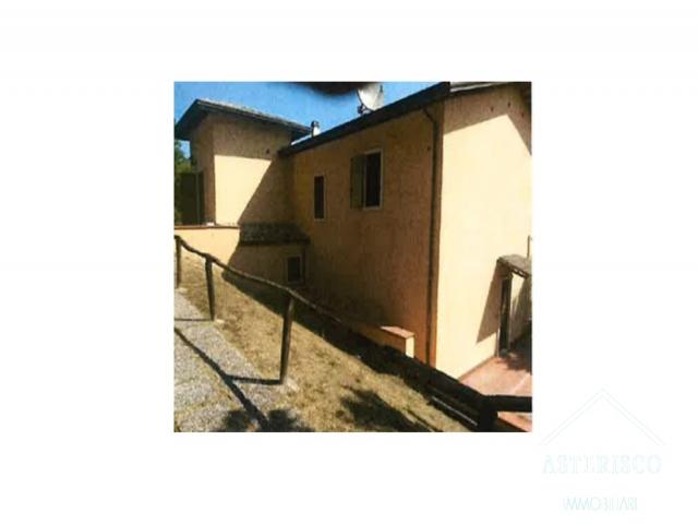 Case - Villa - frazione cordigliano n. 6 - todi (pg)