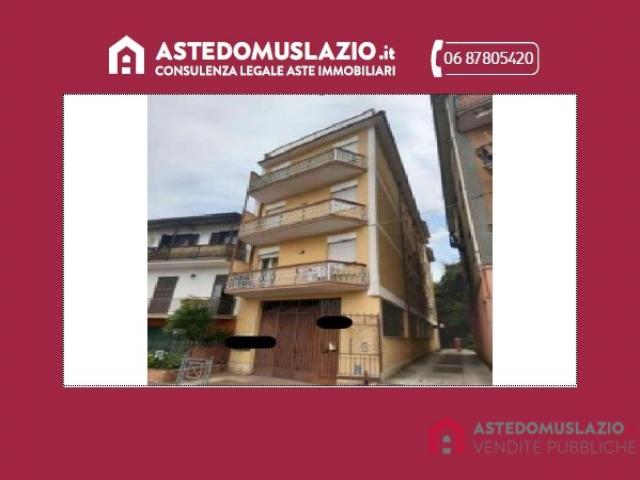 Case - Appartamento con terrazza v.le a. gramsci n°184 lanuvio (rm)