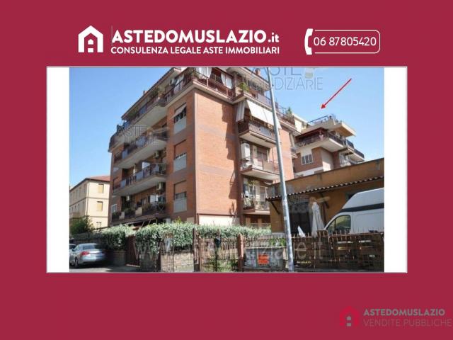 Superattico con terrazzo quartiere centocelle