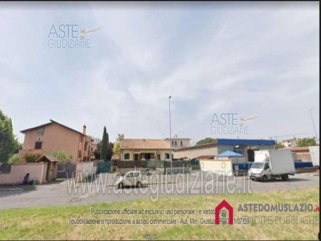 Case - Appartamento con posto auto via bitti n° 204 roma