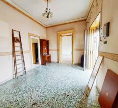 Case - Bilocale con sottotetto