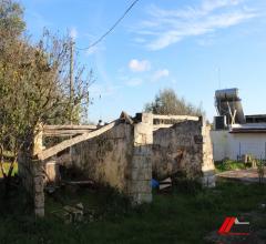 Case - Francavilla fontana, trullo originale con ampio terreno