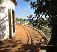 Case - Villa a castro fronte mare in prossimità grotta zinzulusa