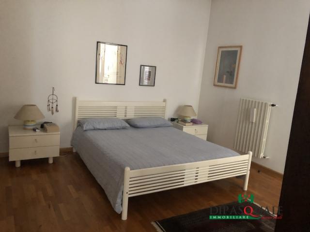 Case - Elegante ed ampio appartamento zona petrulli