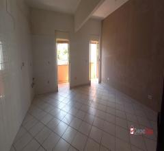 Case - Bordonaro, soluzione semindipendente con terrazzo