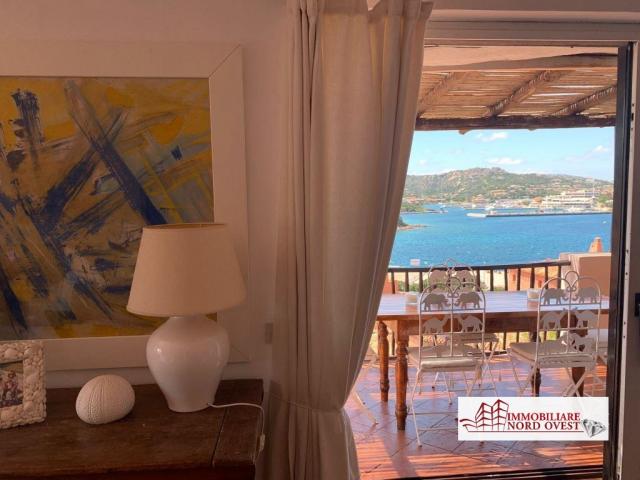 Appartamenti in Vendita - Appartamento in centro a porto cervo