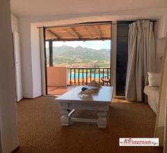 Appartamenti in Vendita - Appartamento in centro a porto cervo