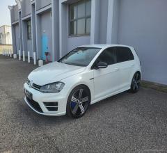 Auto - Volkswagen golf r 2.0 dsg 4 motion 5p.
