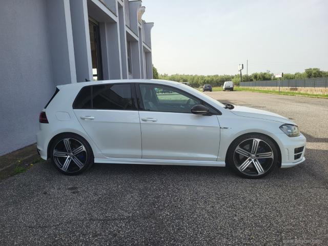 Auto - Volkswagen golf r 2.0 dsg 4 motion 5p.