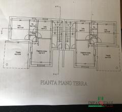 Case - Graziosa palazzina indipendente a pochi passi dal centro storico