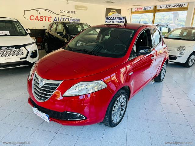 Auto - Lancia ypsilon 0.9 t.air 85 cv 5p. s&s dfn gold