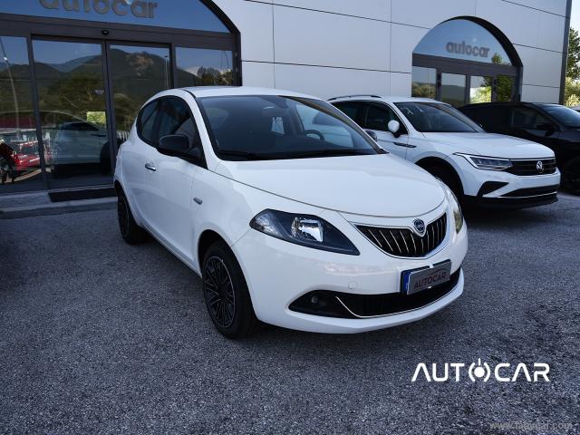 Lancia ypsilon 1.0 firefly 5p.s&s hyb. eco gold