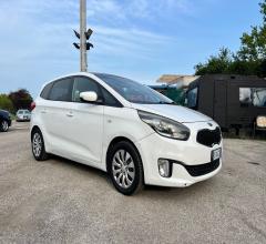 Kia carens 1.7 crdi 115 cv cool