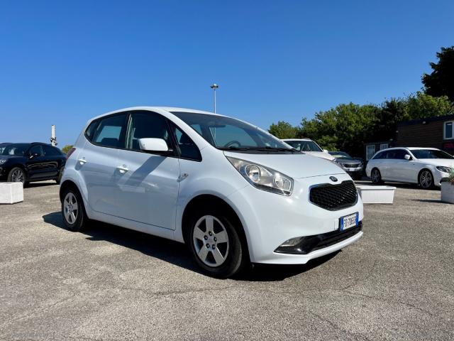 Auto - Kia venga 1.4 crdi 90 cv active