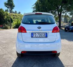 Auto - Kia venga 1.4 crdi 90 cv active