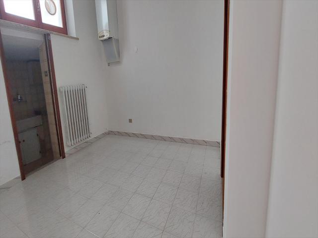 Appartamenti in Vendita - Appartamento in vendita a chieti s. barbara