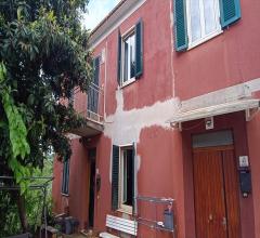 Appartamenti in Vendita - Casa indipendente in vendita a chieti s. barbara