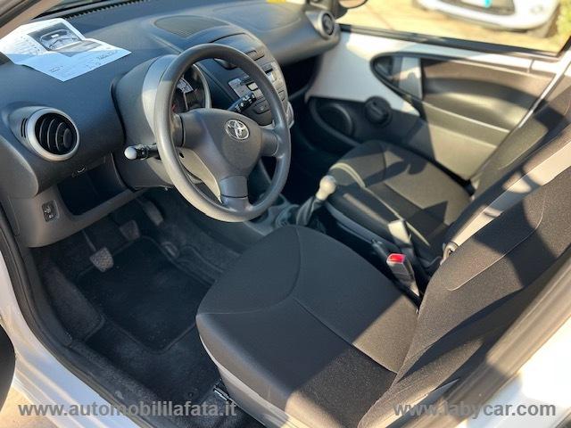 Toyota aygo 1.0 5p. active connect