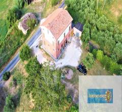 Appartamenti in Vendita - Casa indipendente in vendita a sant'angelo in pontano campagna