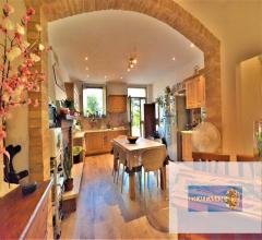 Appartamenti in Vendita - Casa indipendente in vendita a sant'angelo in pontano campagna