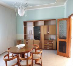 Appartamenti in Vendita - Villa bifamiliare in vendita a scafa semicentro