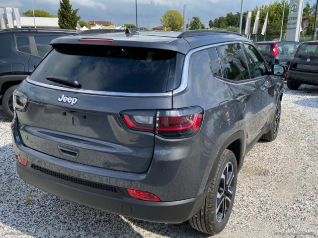 Auto - Jeep compass hybrid my23 limited 1.5 turbo t4