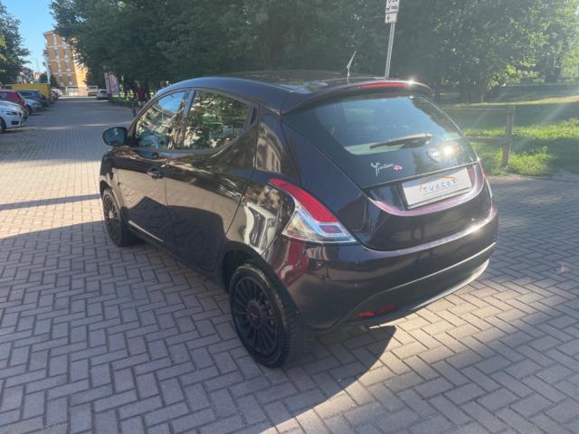 Auto - Lancia ypsilon 1.2 69 cv 5p. gpl ecochic s md