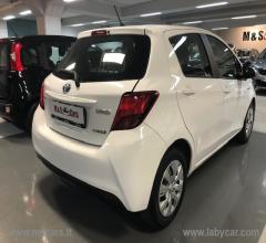 Auto - Toyota yaris 1.5 hybrid 5p. active