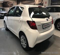 Auto - Toyota yaris 1.5 hybrid 5p. active