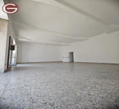Appartamenti in Vendita - Locale commerciale in affitto a taurianova centrale