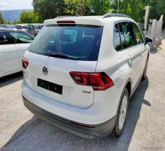 Auto - Volkswagen tiguan 2.0 tdi dsg 4motion business bmt