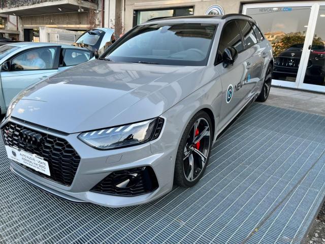 Auto - Audi rs 4 avant