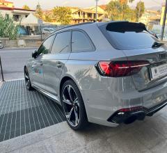 Auto - Audi rs 4 avant