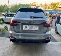 Auto - Audi rs 4 avant