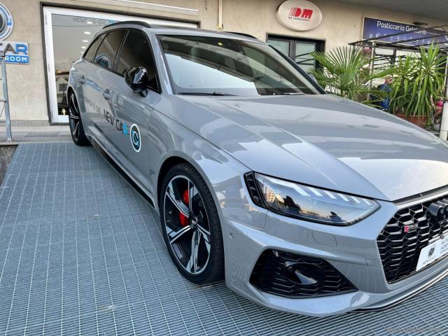 Auto - Audi rs 4 avant