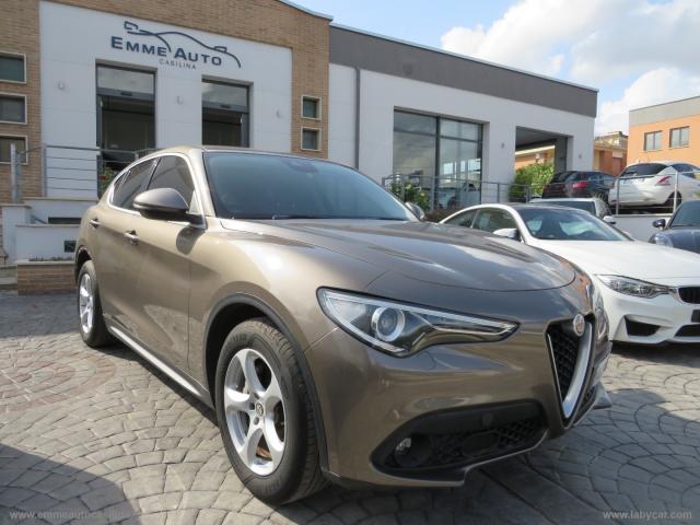 Auto - Alfa romeo stelvio 2.2 t.diesel 180 cv at8 q4 exec.