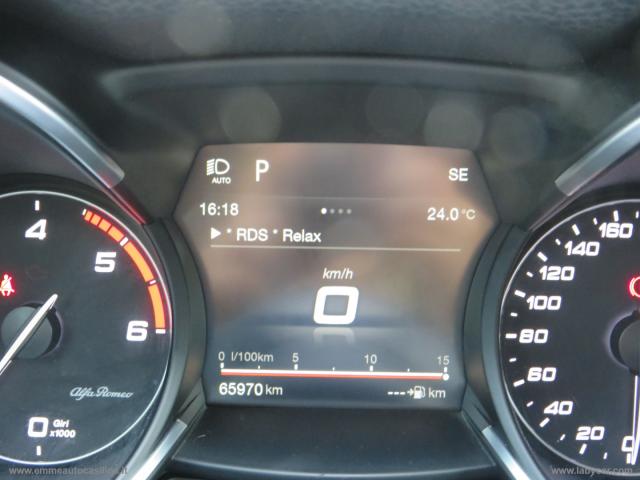 Auto - Alfa romeo stelvio 2.2 t.diesel 180 cv at8 q4 exec.