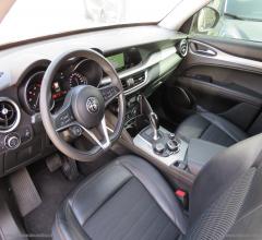 Auto - Alfa romeo stelvio 2.2 t.diesel 180 cv at8 q4 exec.